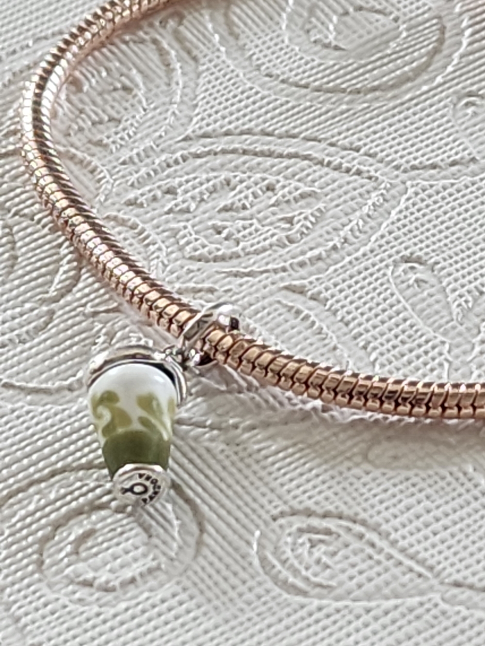 Pandora - Picture 2 of 7